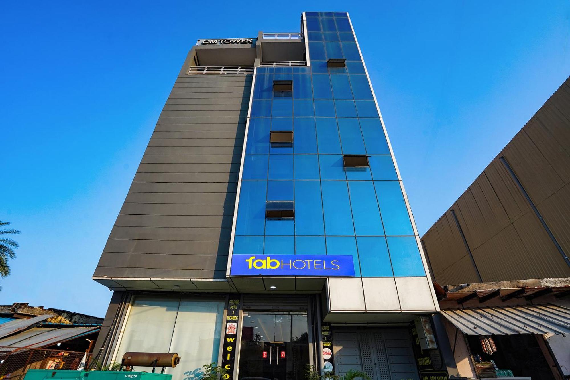 Fabhotel Prime Culture Noida Exteriör bild